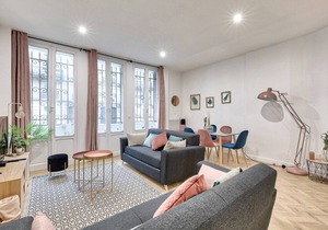 Family Apartment near Arc de Triomphe - 8P