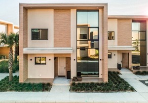 Family friendly 3B/R Near Disney Free Parking, Free Wi-Fi with Pool