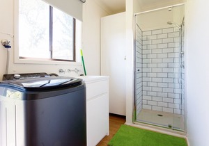 Family friendly, 500m from the front beach