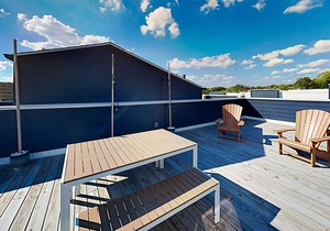Family-Friendly Downtown Nashville Condo w/Rooftop Deck, W/D, Central AC, WiFi