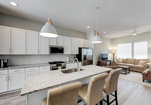 Family-Friendly Downtown Nashville Condo w/Rooftop Deck, W/D, Central AC, WiFi