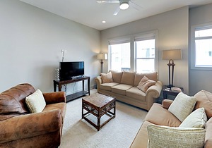 Family-Friendly Downtown Nashville Condo w/Rooftop Deck, W/D, Central AC, WiFi