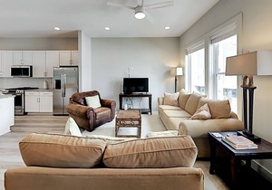 Family-Friendly Downtown Nashville Condo w/Rooftop Deck, W/D, Central AC, WiFi