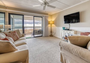 Family-friendly oceanfront condo w/private balcony - stunning views!