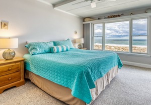 Family-friendly oceanfront condo w/private balcony - stunning views!
