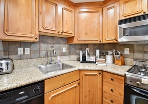 Family Fun Getaway 3BR Villa in Midway at Zermatt Resort