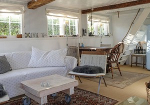 Fantastically inviting vacation home in the cozy listed area near the harbor.