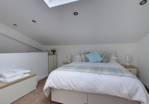 Farmhouse ∙ 2 bedrooms ∙ 4 guests