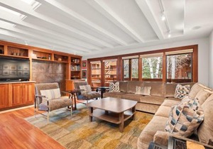 Fasching Haus Unit 10, Condo w/Private Deck, Great Views, 2 Blocks to Downtown Aspen