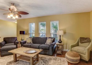 Fernandina Shores Condo with Private Balcony and Access to Pool