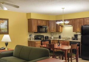 Finish summer off at a vacation paradise. Minutes from the National Park.