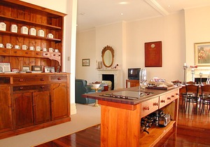 Fire Station Inn Penthouse Spa Apartment