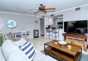 Firethorn 822 - 2 Bedroom Condo with Private Beach with lounge chairs & umbrella provided, 2 Pool.