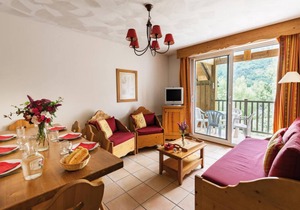 Fitness, swimming pool, sauna, hammam, terrace, balcony, parking, tv, ski locker, 28m²