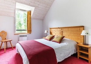 Fitness, swimming pool, sauna, hammam, terrace, balcony, parking, tv, ski locker, 48m²