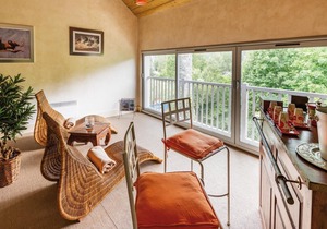 Fitness, swimming pool, sauna, hammam, terrace, balcony, parking, tv, ski locker, 48m²