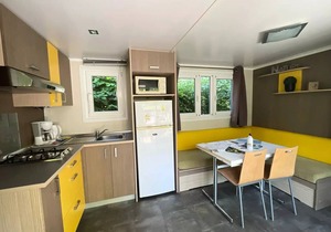 Flower Camping Le Tiradou * - Mobil-Home Standard Hergo 30m2 (2 bedrooms) + 2 bathrooms + Terrace 9m2 4 people