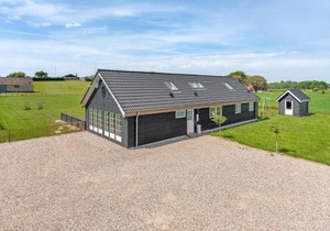 Four-Bedroom Holiday Home In Bagenkop