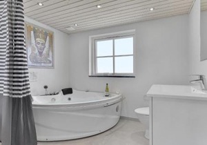 Four-Bedroom Holiday Home In Bagenkop
