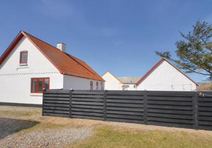 Four-Bedroom Holiday Home In Frostrup