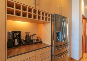 FOUR - River View, Hot Tub, Luxurious Downtown Loft!