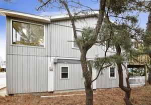 FREE ACTIVITIES INCLUDED! Located only steps from the beautiful beaches of South Bethany - 5 bedroom, 3 bath cottage