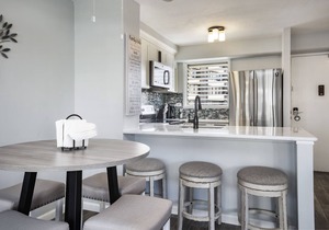 🐳FREE Parking 2 Bedroom Famous Waikiki Condo