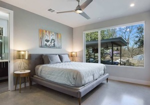 Free Parking, Walk to Downtown | Views - Portoro