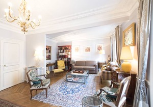 French-style Allure in Saint-Germain des Prés, by Veeve