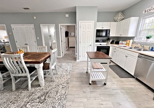 🏖️ FRESH REMODEL! Come & Enjoy🌊 🎣 The fish are biting🎣