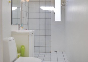 From this cottage you can easily reach the sea on foot.