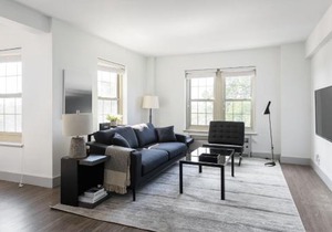 FRONTDESK 3 BR Penthouse by Dining and Shops