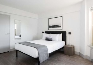 FRONTDESK 3 BR Penthouse by Dining and Shops