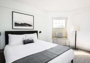 FRONTDESK 3 BR Penthouse by Dining and Shops