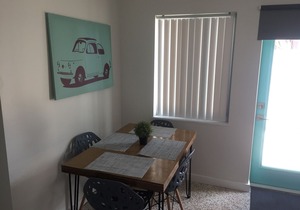 Fully renovated one bedroom apartment a minute away from Lido Beach.