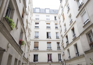 Functional apartment near Montmartre