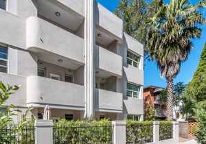 Garden apartment in the heart of Double Bay