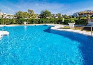 GH-Modern 2 bed apartment with Pool in Estepona