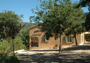 GITE T3 "LAVANDIN" WITH LAKE VIEW/BEACH 200 m/BAUDUEN (83)