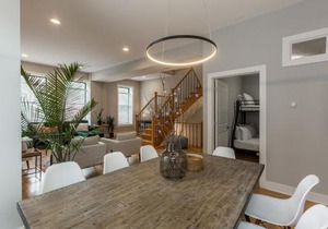 Go Grand in This Massive Old Town Mansion - Sleeps 22! apts