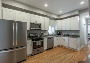 Go Grand in This Massive Old Town Mansion - Sleeps 22! apts