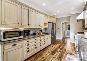 Gorgeous 4 Bedroom Sea Pines Home w/Private Pool Close to Beach - Sleeps 13