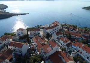 Gorgeous Apartment In Stinica With House Sea View