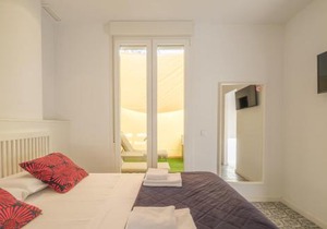 Gorgeous Apt with a Large Private Terrace