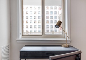 Gorgeous Ballston 1BR w/W/D, Gym & Pool, near Metro, by Blueground