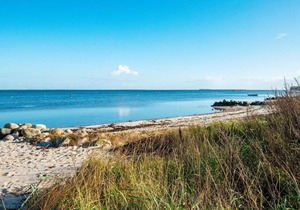Gorgeous Holiday Home in Sjolund near Sea