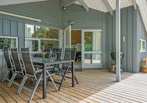 Gorgeous home in Dronningmølle