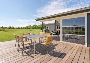 Gorgeous home in Ejstrupholm with sauna