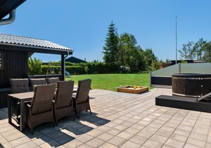 Gorgeous home in Hadsund with WiFi
