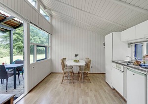 Gorgeous home in Hampen with WiFi